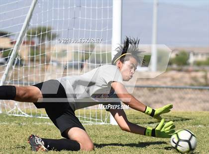 Thumbnail 2 in Bishop Gorman vs Sierra Vista photogallery.