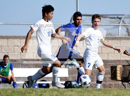 Thumbnail 2 in Bishop Gorman vs Sierra Vista photogallery.