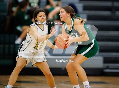 Thumbnail 2 in Lincoln Southeast vs Pius X photogallery.