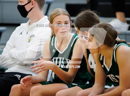 Thumbnail 3 in Lincoln Southeast vs Pius X photogallery.