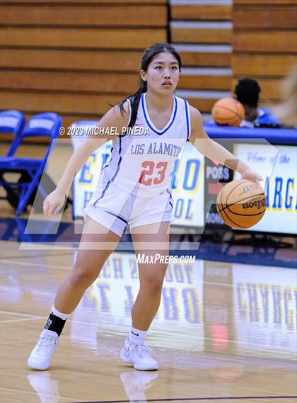 Thumbnail 2 in Los Alamitos vs Aliso Niguel (El Toro Thanksgiving Classic) photogallery.