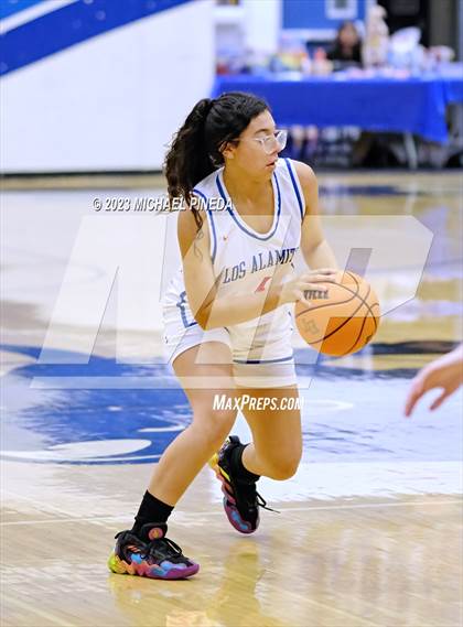 Thumbnail 1 in Los Alamitos vs Aliso Niguel (El Toro Thanksgiving Classic) photogallery.