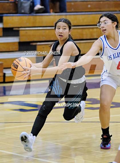 Thumbnail 3 in Los Alamitos vs Aliso Niguel (El Toro Thanksgiving Classic) photogallery.