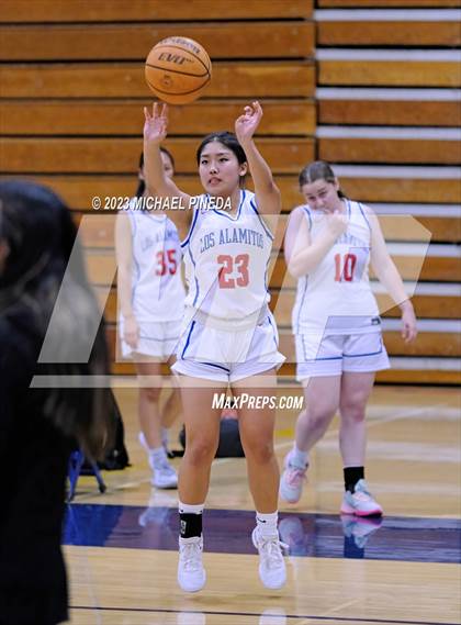 Thumbnail 3 in Los Alamitos vs Aliso Niguel (El Toro Thanksgiving Classic) photogallery.