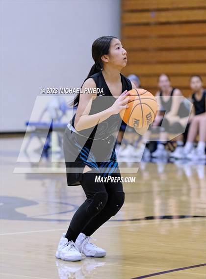 Thumbnail 1 in Los Alamitos vs Aliso Niguel (El Toro Thanksgiving Classic) photogallery.