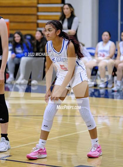 Thumbnail 2 in Los Alamitos vs Aliso Niguel (El Toro Thanksgiving Classic) photogallery.