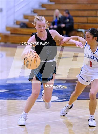 Thumbnail 2 in Los Alamitos vs Aliso Niguel (El Toro Thanksgiving Classic) photogallery.