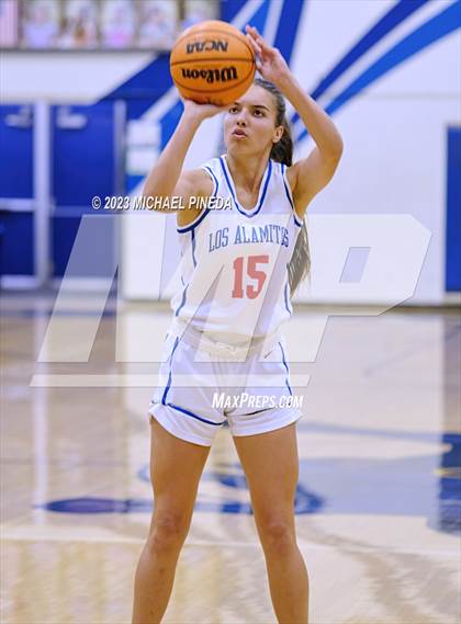 Thumbnail 1 in Los Alamitos vs Aliso Niguel (El Toro Thanksgiving Classic) photogallery.