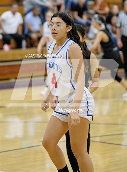 Thumbnail 2 in Los Alamitos vs Aliso Niguel (El Toro Thanksgiving Classic) photogallery.