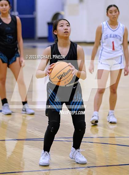 Thumbnail 3 in Los Alamitos vs Aliso Niguel (El Toro Thanksgiving Classic) photogallery.