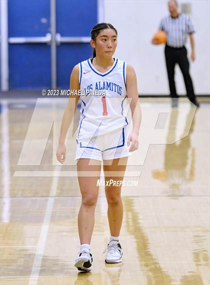 Thumbnail 2 in Los Alamitos vs Aliso Niguel (El Toro Thanksgiving Classic) photogallery.