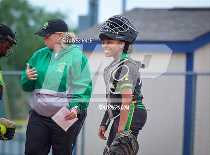 Thumbnail 2 in Memphis Central @ Arlington (4A Regional Semifinal) photogallery.