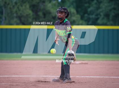 Thumbnail 1 in Memphis Central @ Arlington (4A Regional Semifinal) photogallery.