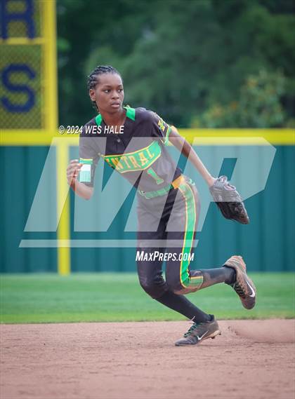 Thumbnail 2 in Memphis Central @ Arlington (4A Regional Semifinal) photogallery.