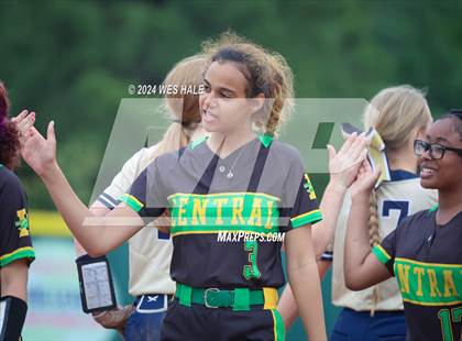 Thumbnail 1 in Memphis Central @ Arlington (4A Regional Semifinal) photogallery.