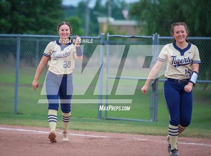 Thumbnail 1 in Memphis Central @ Arlington (4A Regional Semifinal) photogallery.