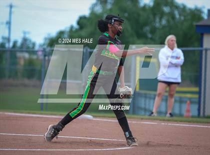 Thumbnail 2 in Memphis Central @ Arlington (4A Regional Semifinal) photogallery.