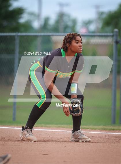 Thumbnail 3 in Memphis Central @ Arlington (4A Regional Semifinal) photogallery.