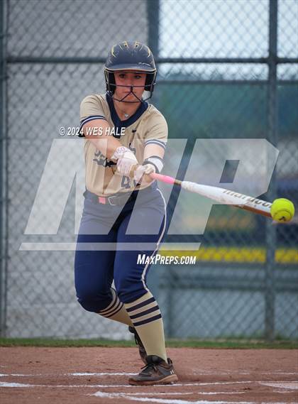 Thumbnail 3 in Memphis Central @ Arlington (4A Regional Semifinal) photogallery.