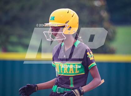 Thumbnail 3 in Memphis Central @ Arlington (4A Regional Semifinal) photogallery.