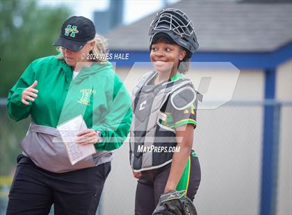 Thumbnail 3 in Memphis Central @ Arlington (4A Regional Semifinal) photogallery.