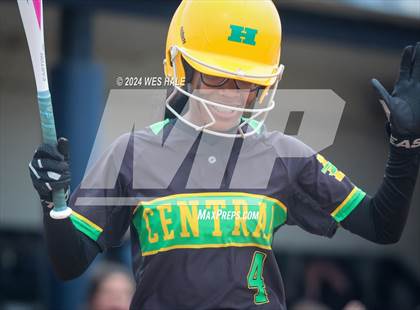 Thumbnail 3 in Memphis Central @ Arlington (4A Regional Semifinal) photogallery.
