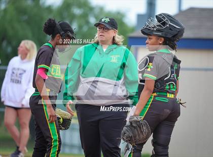 Thumbnail 1 in Memphis Central @ Arlington (4A Regional Semifinal) photogallery.