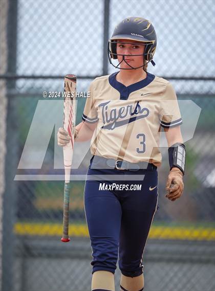 Thumbnail 3 in Memphis Central @ Arlington (4A Regional Semifinal) photogallery.