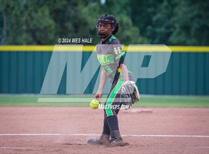 Thumbnail 3 in Memphis Central @ Arlington (4A Regional Semifinal) photogallery.