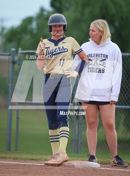 Thumbnail 3 in Memphis Central @ Arlington (4A Regional Semifinal) photogallery.