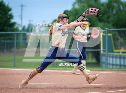 Thumbnail 1 in Memphis Central @ Arlington (4A Regional Semifinal) photogallery.