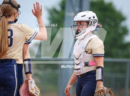 Thumbnail 1 in Memphis Central @ Arlington (4A Regional Semifinal) photogallery.