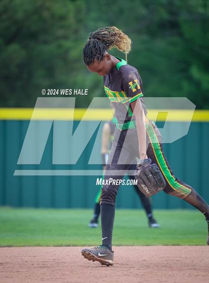 Thumbnail 3 in Memphis Central @ Arlington (4A Regional Semifinal) photogallery.