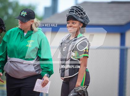 Thumbnail 2 in Memphis Central @ Arlington (4A Regional Semifinal) photogallery.