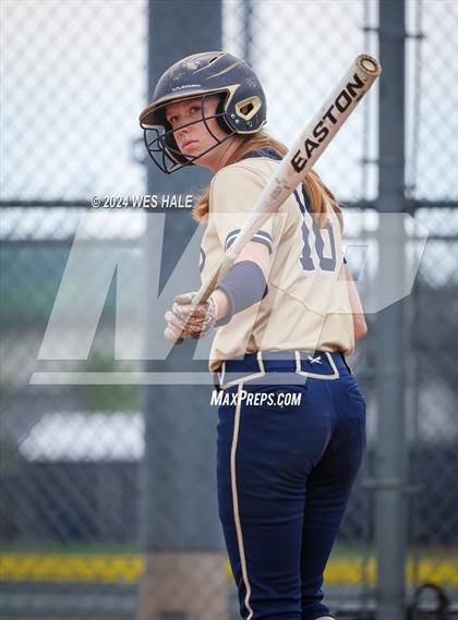 Thumbnail 1 in Memphis Central @ Arlington (4A Regional Semifinal) photogallery.