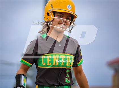 Thumbnail 1 in Memphis Central @ Arlington (4A Regional Semifinal) photogallery.