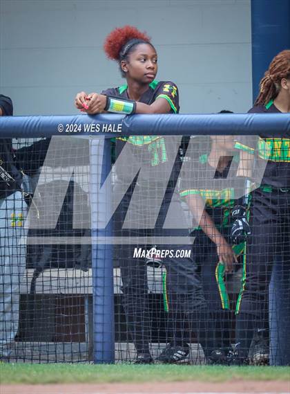 Thumbnail 2 in Memphis Central @ Arlington (4A Regional Semifinal) photogallery.