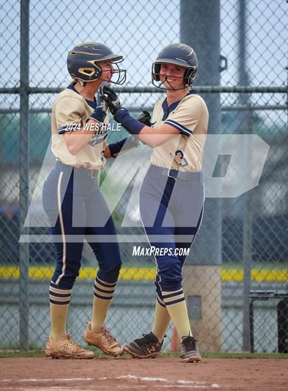 Thumbnail 3 in Memphis Central @ Arlington (4A Regional Semifinal) photogallery.