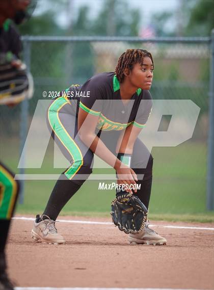 Thumbnail 1 in Memphis Central @ Arlington (4A Regional Semifinal) photogallery.