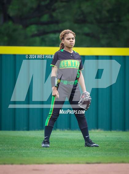 Thumbnail 1 in Memphis Central @ Arlington (4A Regional Semifinal) photogallery.