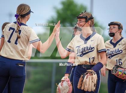 Thumbnail 2 in Memphis Central @ Arlington (4A Regional Semifinal) photogallery.