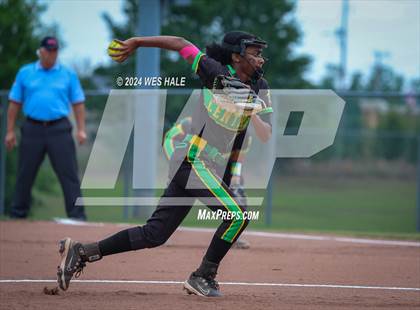 Thumbnail 2 in Memphis Central @ Arlington (4A Regional Semifinal) photogallery.