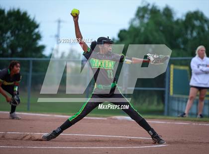 Thumbnail 1 in Memphis Central @ Arlington (4A Regional Semifinal) photogallery.