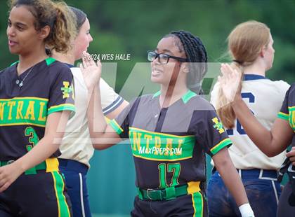 Thumbnail 2 in Memphis Central @ Arlington (4A Regional Semifinal) photogallery.
