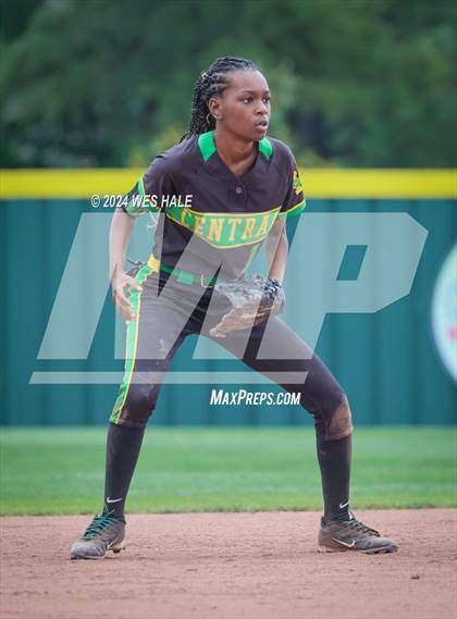 Thumbnail 3 in Memphis Central @ Arlington (4A Regional Semifinal) photogallery.