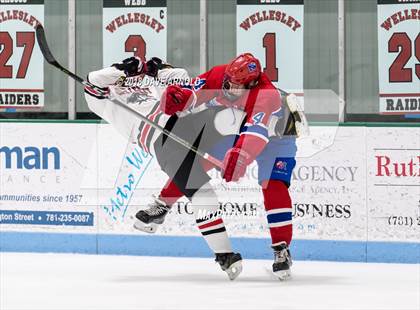 Thumbnail 1 in Natick @ Wellesley photogallery.