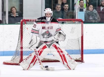 Thumbnail 2 in Natick @ Wellesley photogallery.