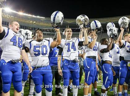 Thumbnail 1 in Liberty Hill vs. Navasota (UIL 4A Division 1 Semifinal) photogallery.