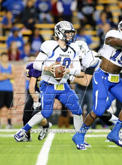 Thumbnail 1 in Liberty Hill vs. Navasota (UIL 4A Division 1 Semifinal) photogallery.