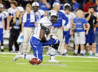 Thumbnail 2 in Liberty Hill vs. Navasota (UIL 4A Division 1 Semifinal) photogallery.